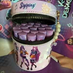 K POP DEMON HUNTERS Purple 20 Lipgloss Set with Carrying Case